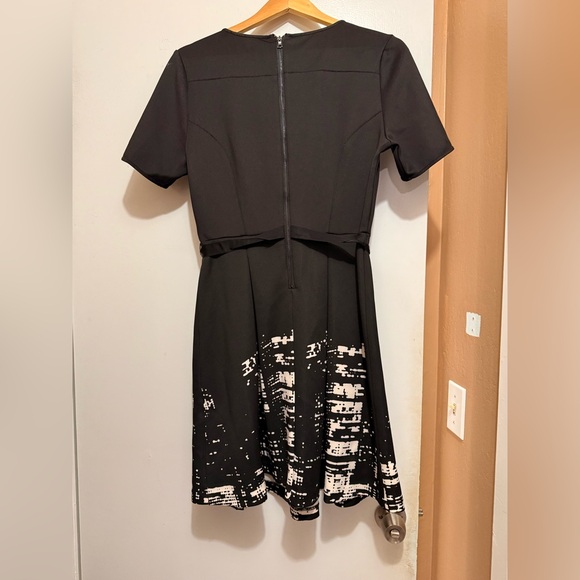 Elie Tahari Black and White A-Line Midi Dress - Picture 2 of 3